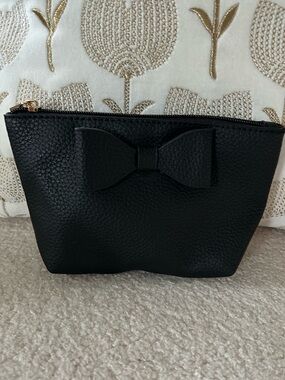 Malibu Skye Vegan Cosmetic Bag